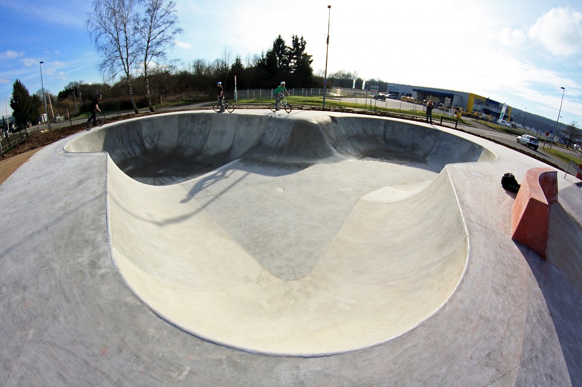 Thaon Les Vogues skatepark